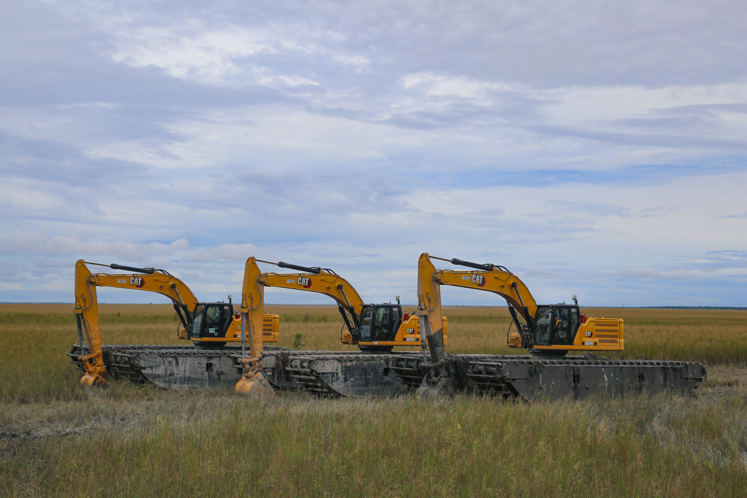 AM350 Amphibious Excavator for CAT336, Indonesia