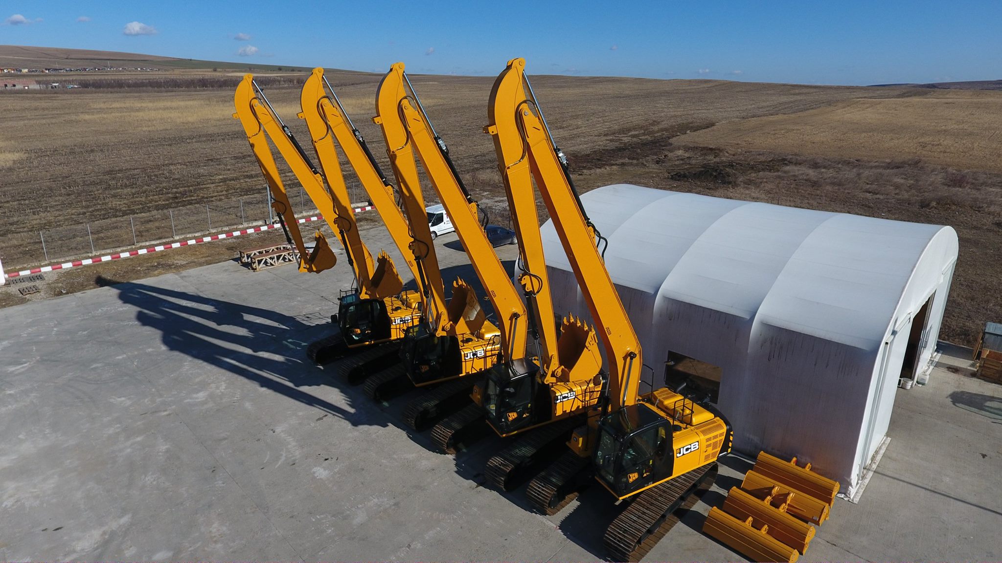 EIK Long Reach JS220